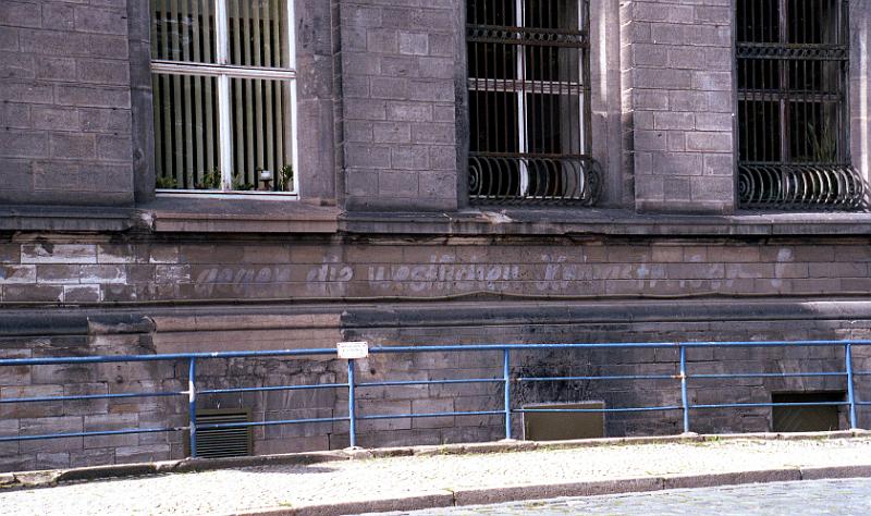 Weißenfels, Bahnhof, 3.8.1997.jpg - Verstärkt den Widerstand gegen die westlichen Kriegstreiber!